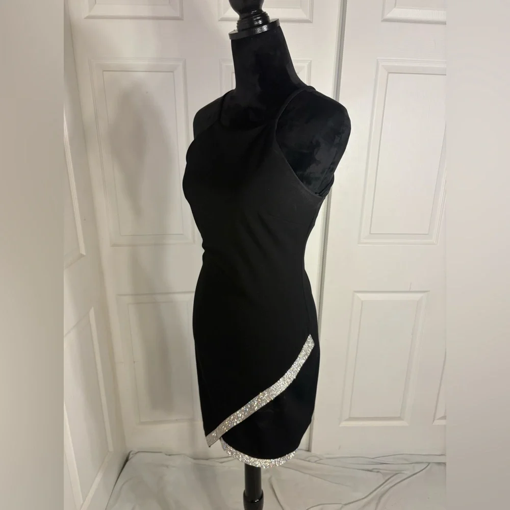 HOCO!! Homecoming dress size medium. - Picture 4 of 10
